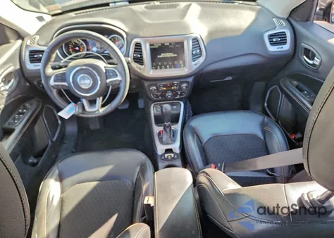 2018 Jeep Compass Latitude z USA, uszkodzony, nr VIN 3C4NJCBB9JT285871